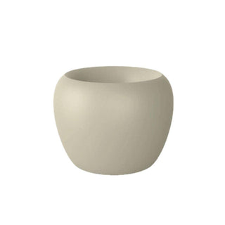 Vondom Blow vase h.75 cm polyethylene by Stefano Giovannoni Vondom Ecru - Buy now on ShopDecor - Discover the best products by VONDOM design